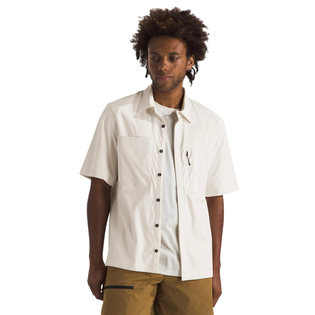 Camisa S/S Lightrange para hombre color blanco